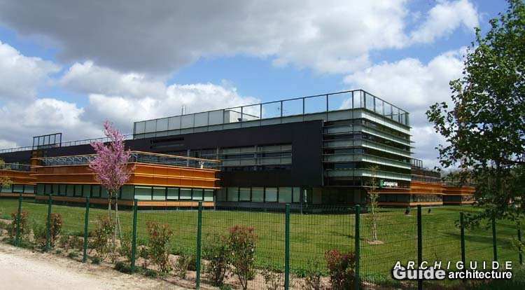 Que savoir sur Groupama Paris Val de Loire à Olivet