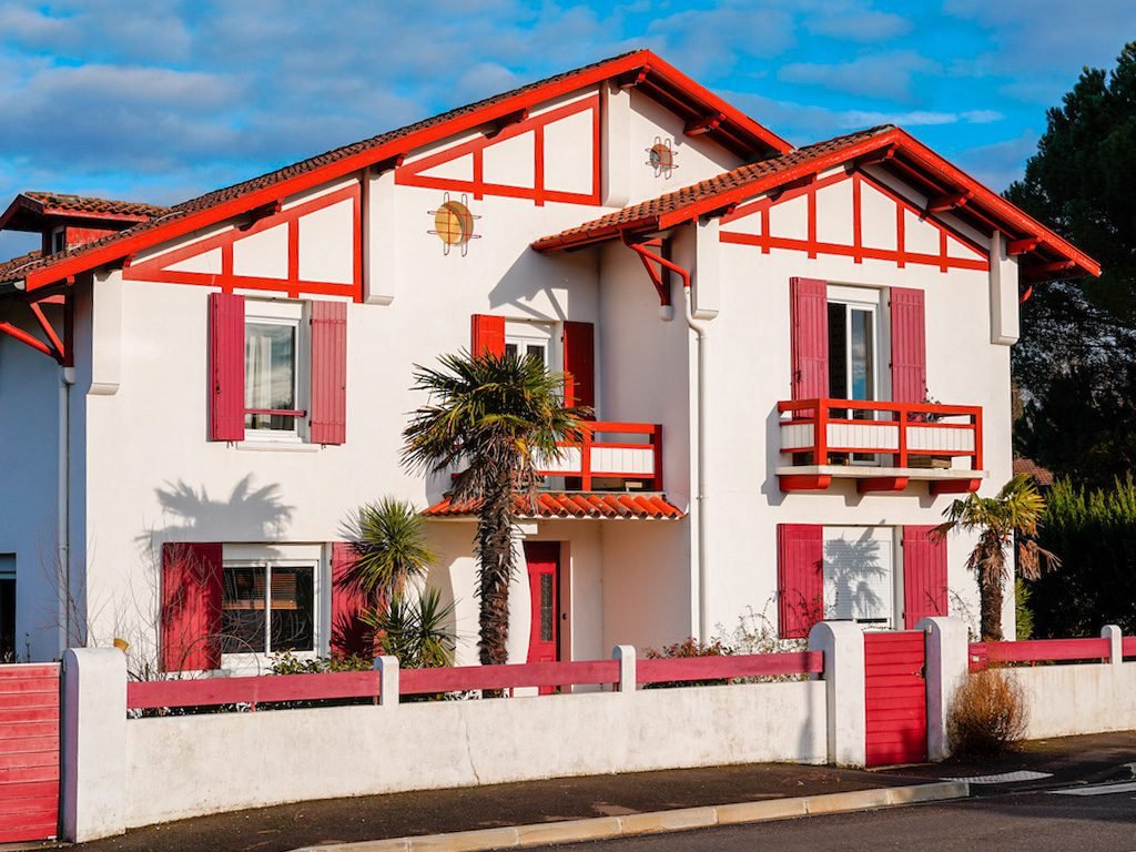 Que savoir sur l&rsquo;ère de Saint-Jean-de-Luz et son histoire fascinante