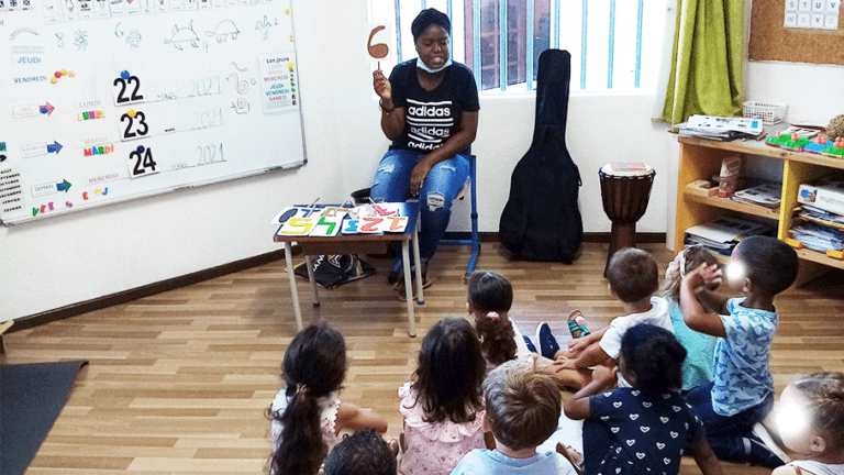 eleves en formation au cap petite enfance