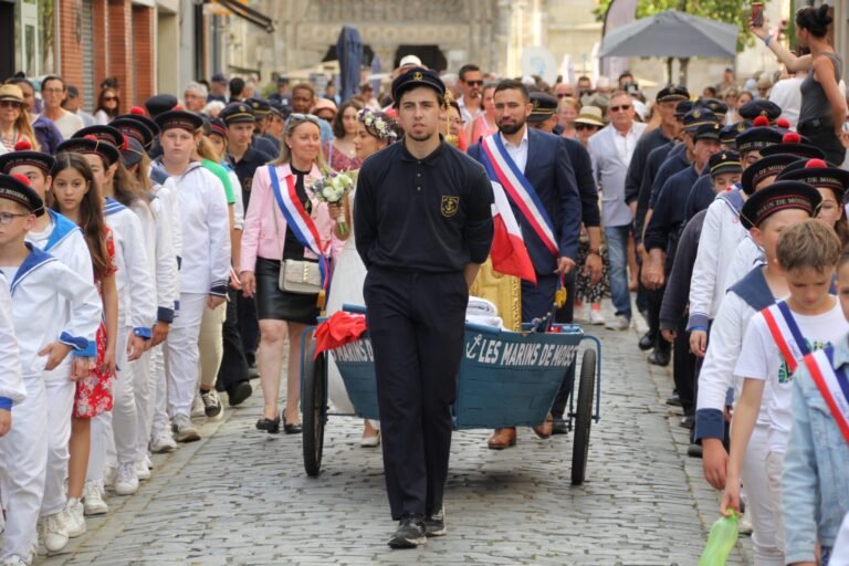 fete de la pentecote celebree en plein air