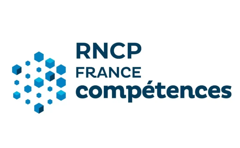 logo du rncp avec des diplomes