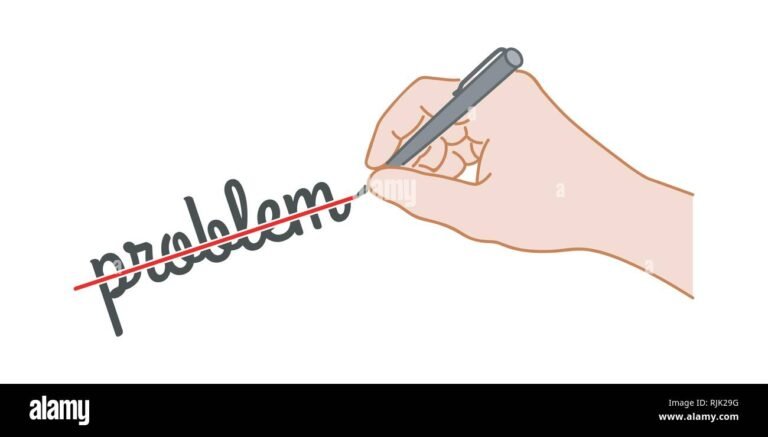 main dessinant un texte barre sur lordinateur