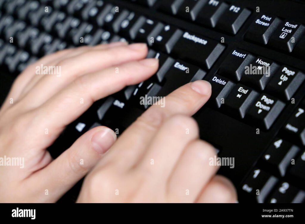 Quelle est la fonction des touches Page Up et Page Down sur un clavier