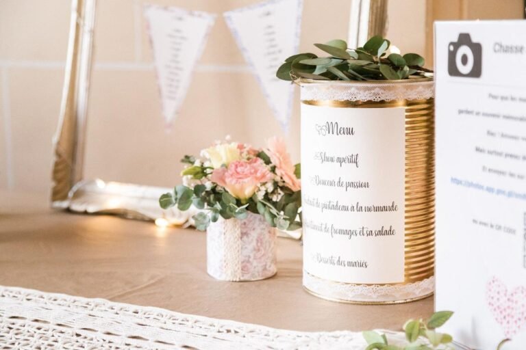un elegant menu de mariage fait main