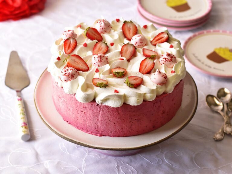 un gateau decore avec du plaisir