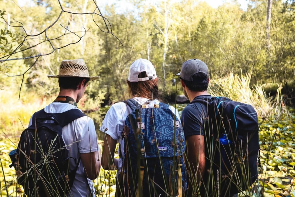Comment intégrer un raid en toute sécurité et réussir votre expérience 1 un groupe en pleine nature avec equipements