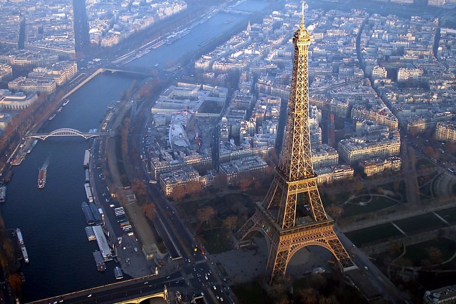 Quelles sont les coordonnées GPS de la Tour Eiffel à Paris 5 Quelles sont les coordonnées GPS de la Tour Eiffel à Paris